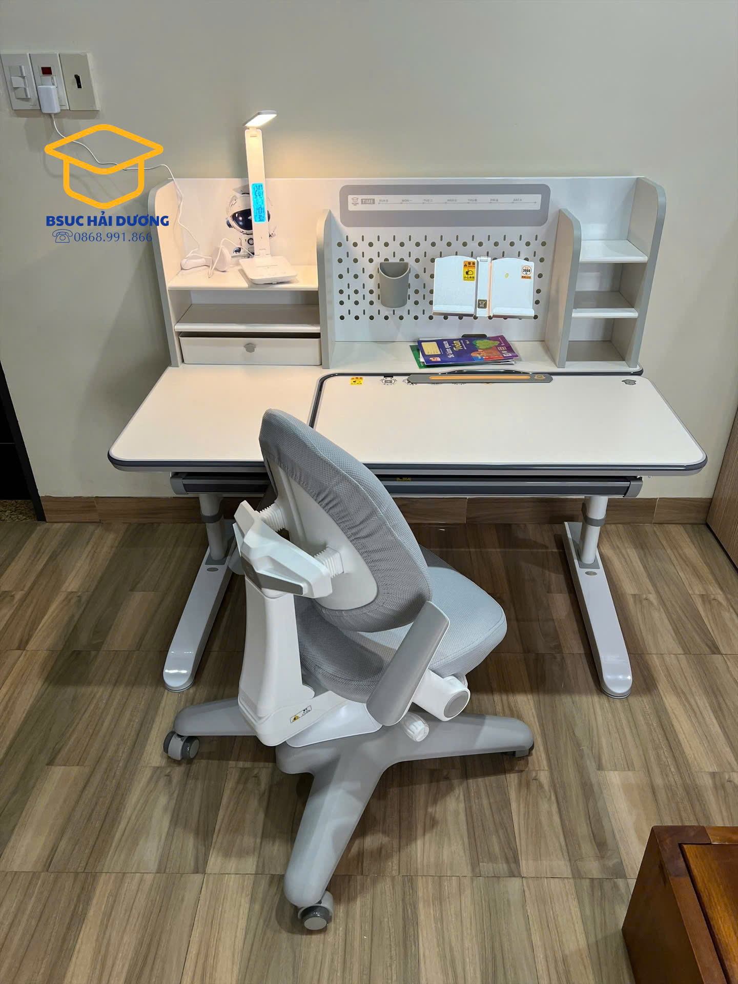 Bàn học thông minh chống gù cao cấp ST-12001